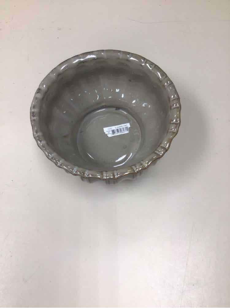 GRAY CERAMIC PLANTER