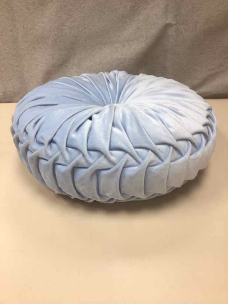 ROUND BLUE TUFTED PILLOW