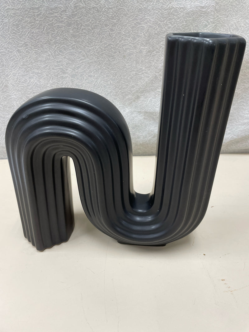 GRAY RIDGED TUBULAR VASE