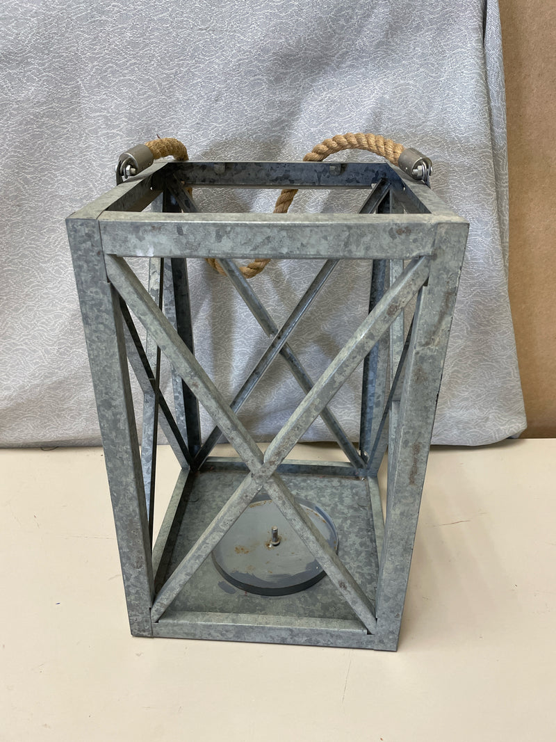 SILVER LANTERN W/ROPE
