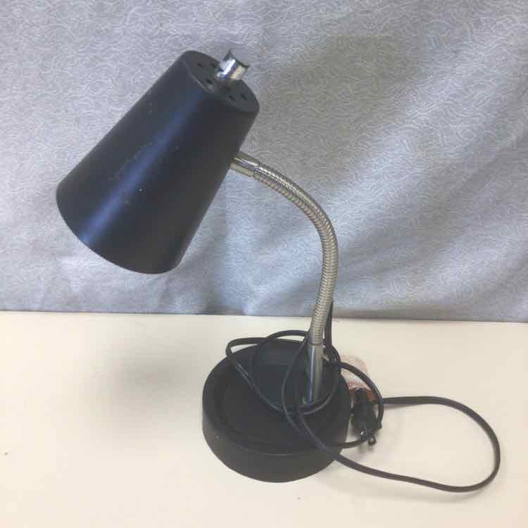 BLACK DESK LAMP