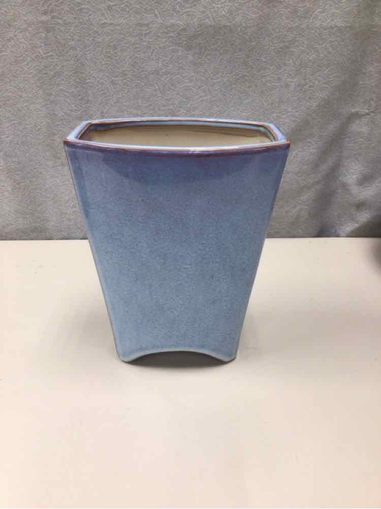 LIGHT BLUE SQUARE VASE