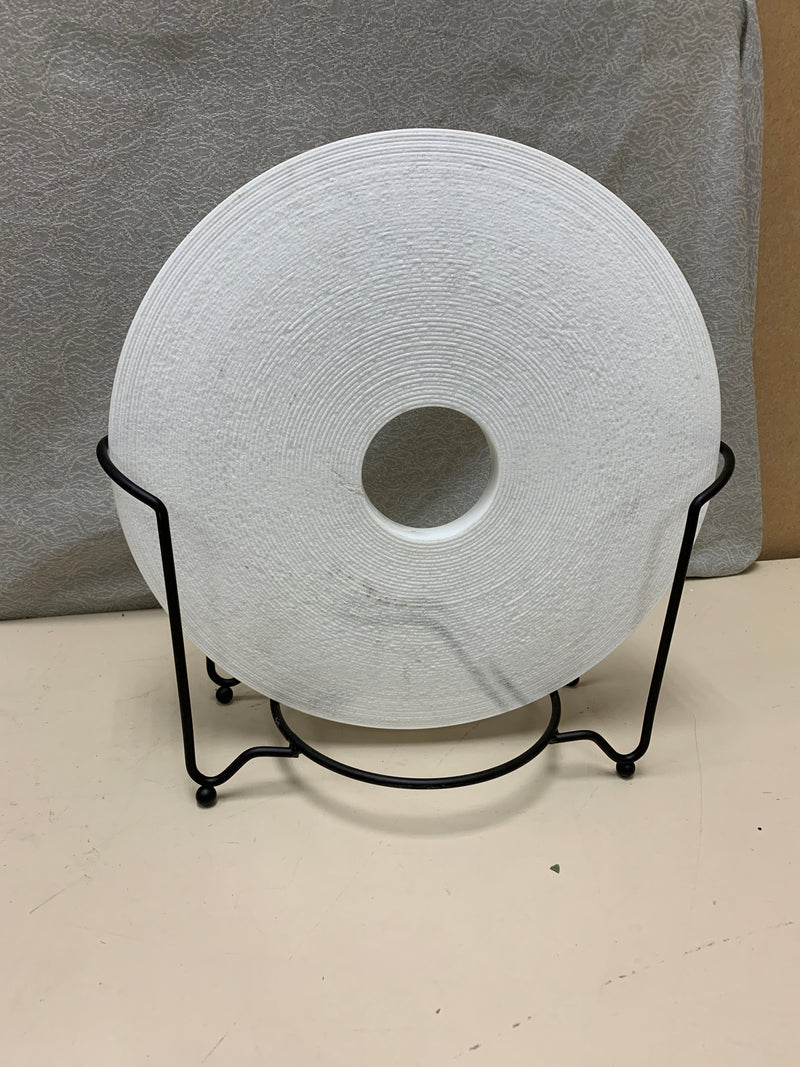 ROUND WHITE STONE W/STAND