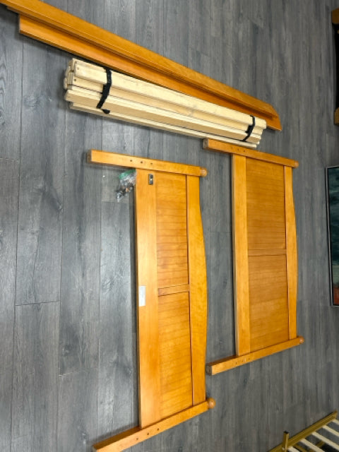 BLONDE HEAD/FOOT BOARD