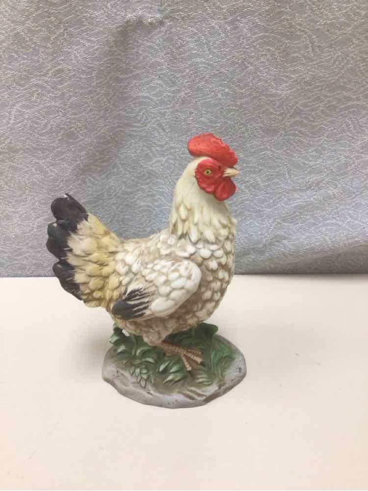 WHITE ROOSTER STATUE