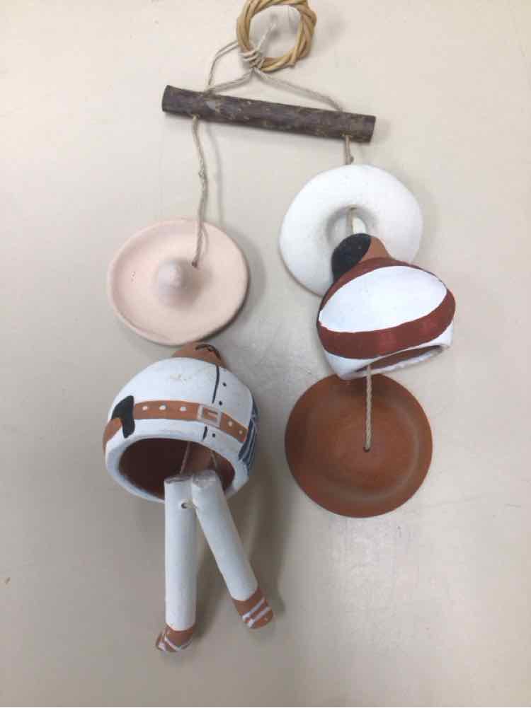 WEND CHIME W/MEX COUPLE