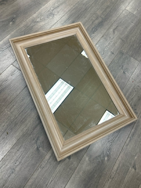 TAUPE WOOD MIRROR