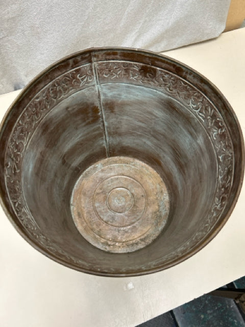 BROWN METAL PAIL