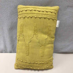 ACCENT PILLOWS