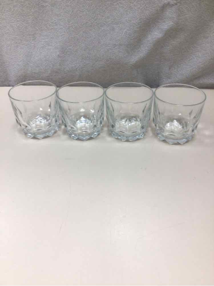 4 CUT BOTTOM ROCKS GLASSES