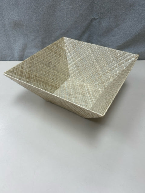 CREAM WOVEN SQUARE BOWL