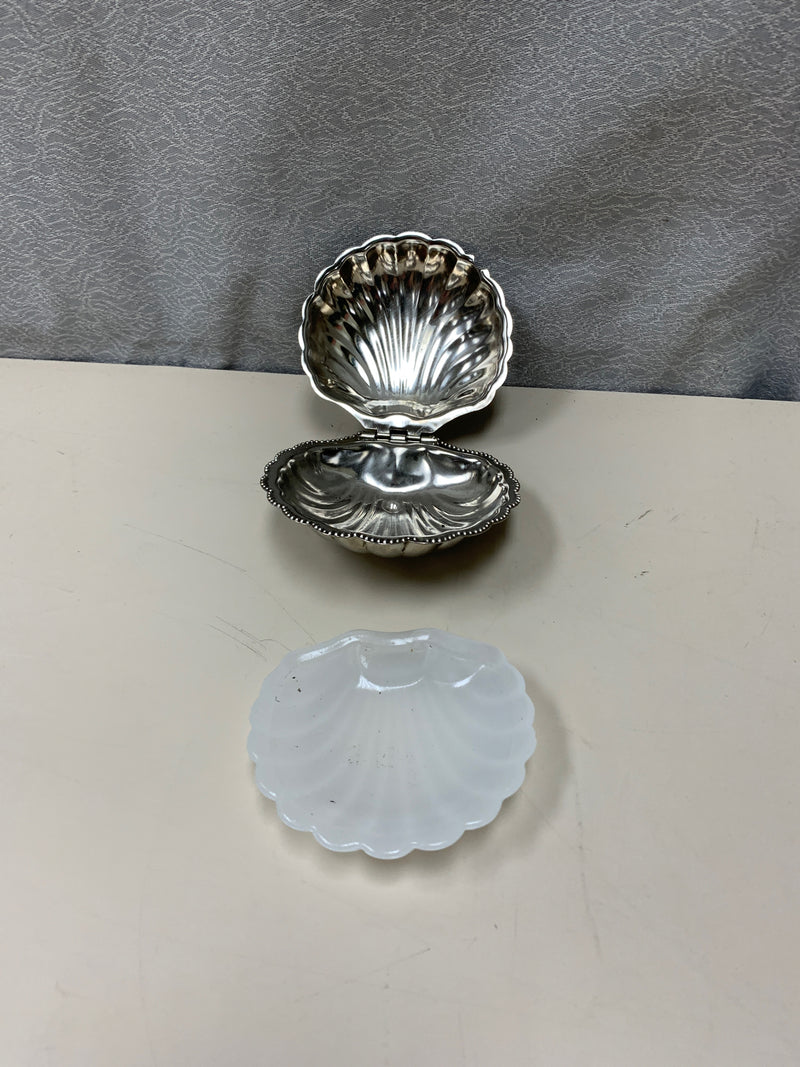 SILVER CLAM SHELL BOX