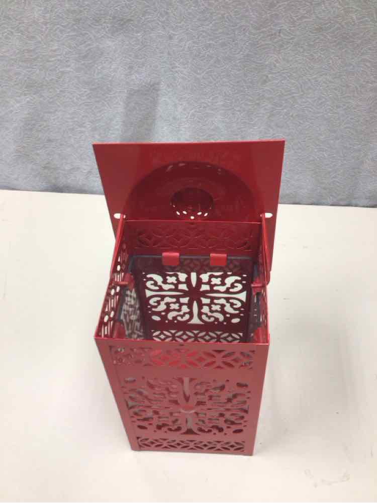 RED METAL LANTERN