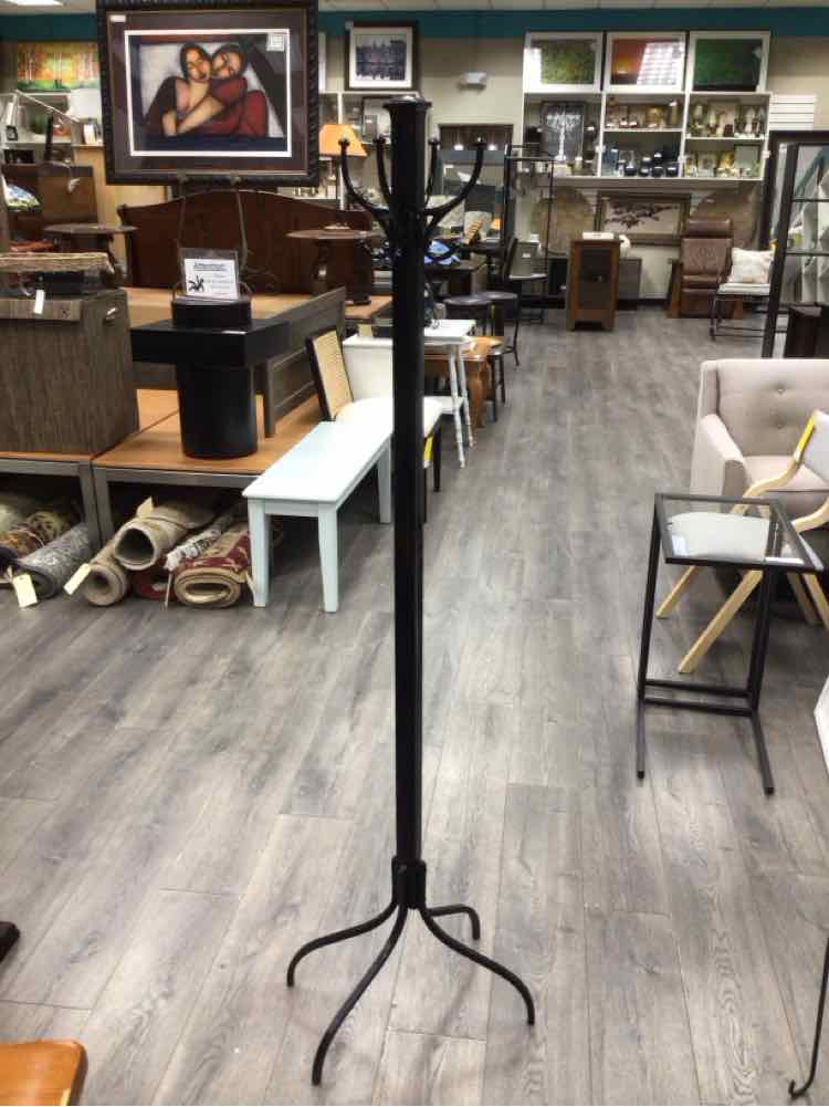 BLACK METAL COAT RACK