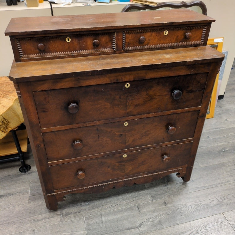 ANTIQUE WOOD 3-DRAWER DRESSER