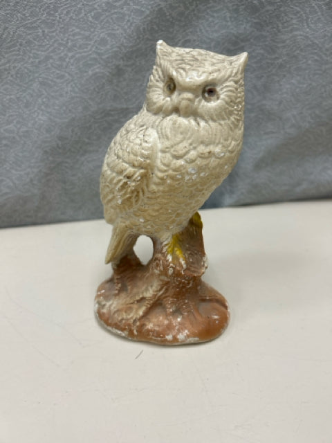 VINTAGE CERAMIC OWL STATUE