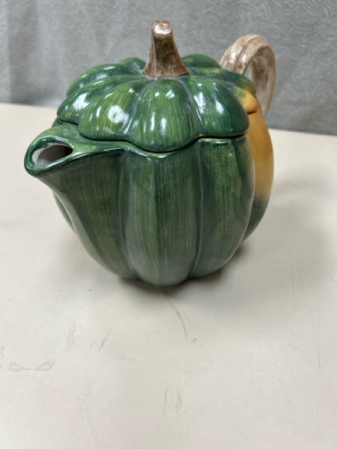 GREEN CERAMIC TEAPOT