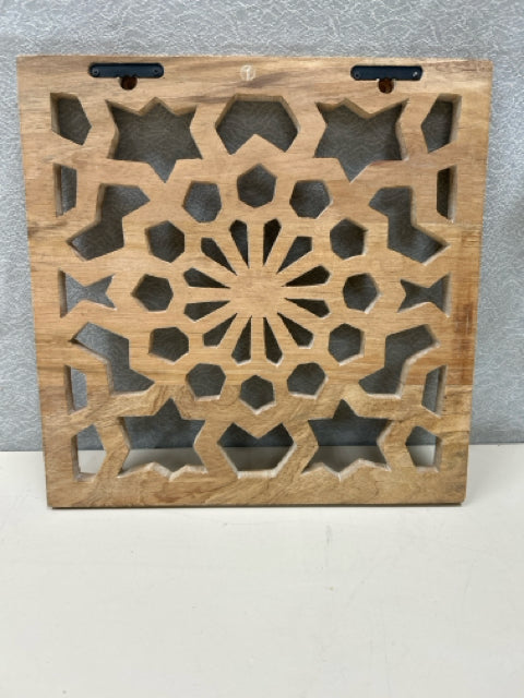 TAN WOOD CUT OUT TILE