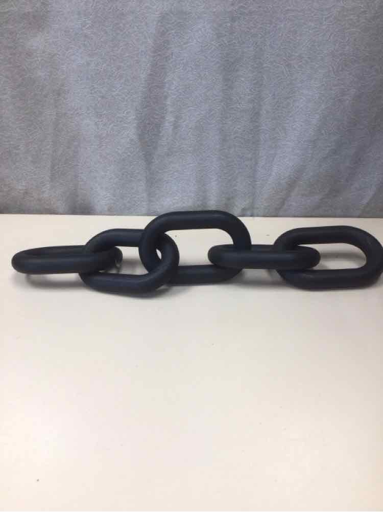 BLACK WOODEN CHAIN LINKS
