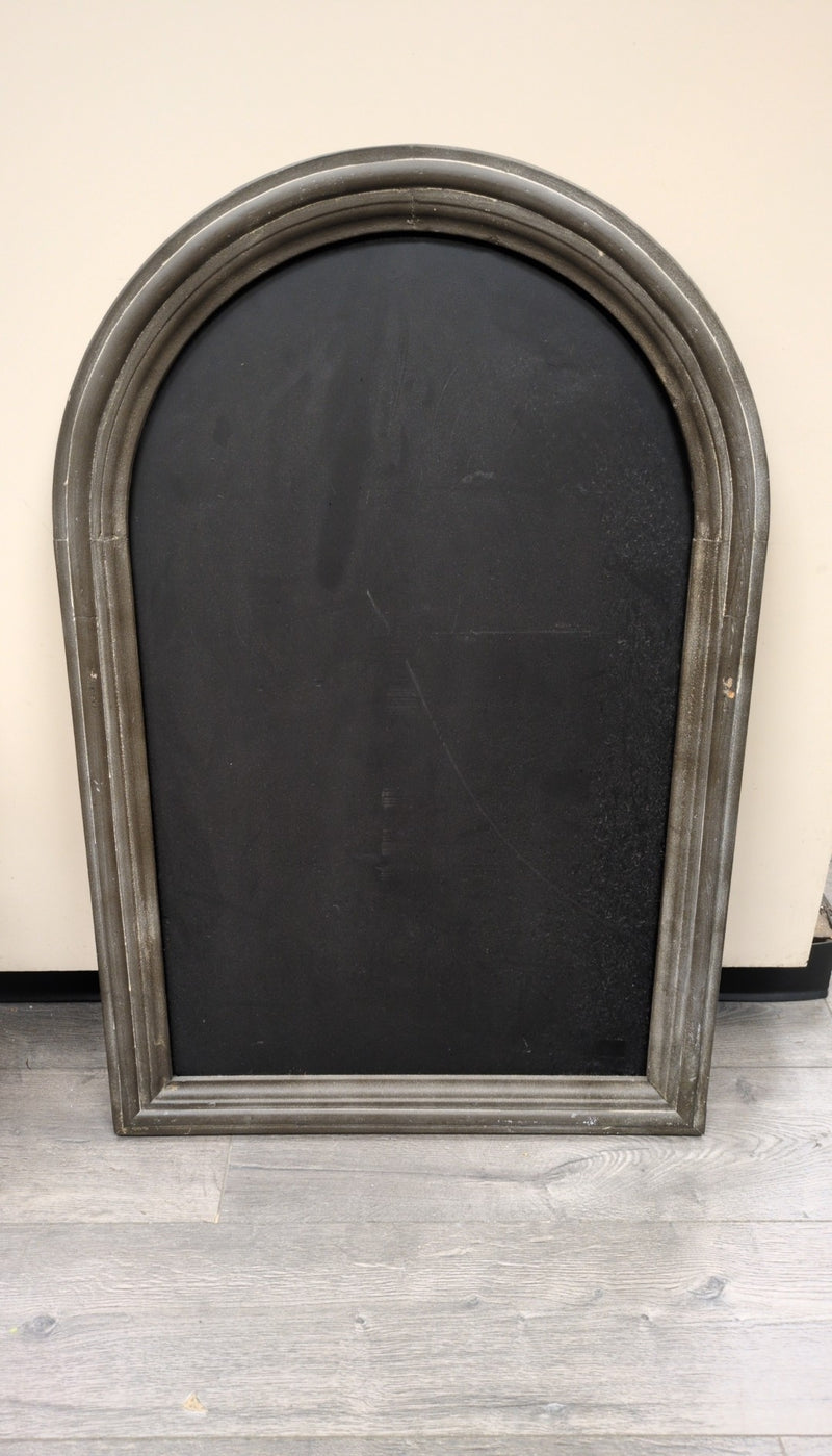GREY FRAME ARCH CHALKBOARD HANGING
