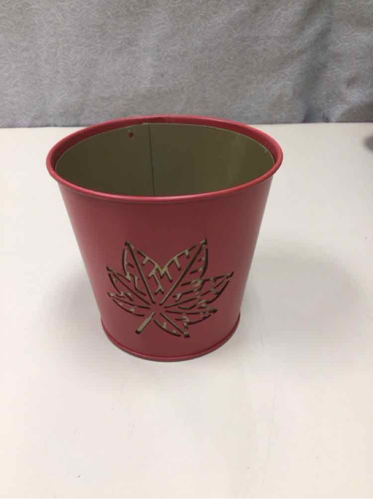 SMALL FALL THEME BUCKET