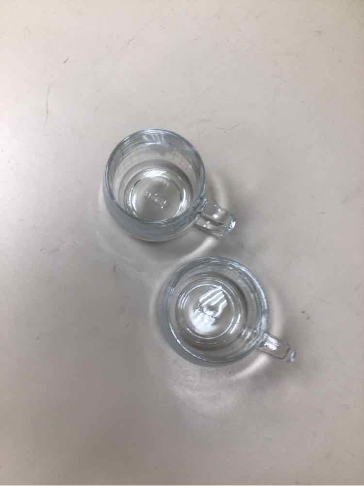 2 VINTAGE GLOBE MUGS