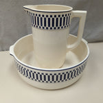 WHITE/BLUE DESIGN BASIN & PITCHER