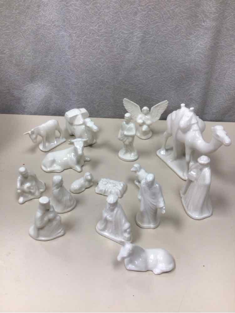 WHITE PORCELAIN NATIVITY SCENE