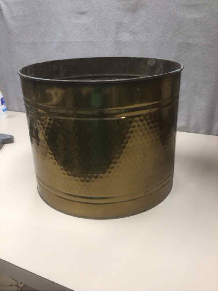 LARGE GOLD PLANTER POT