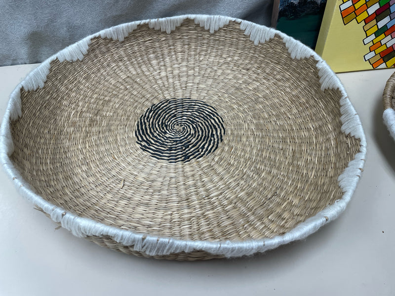 TAN WHITE BLACK LG WEAVE BASKET