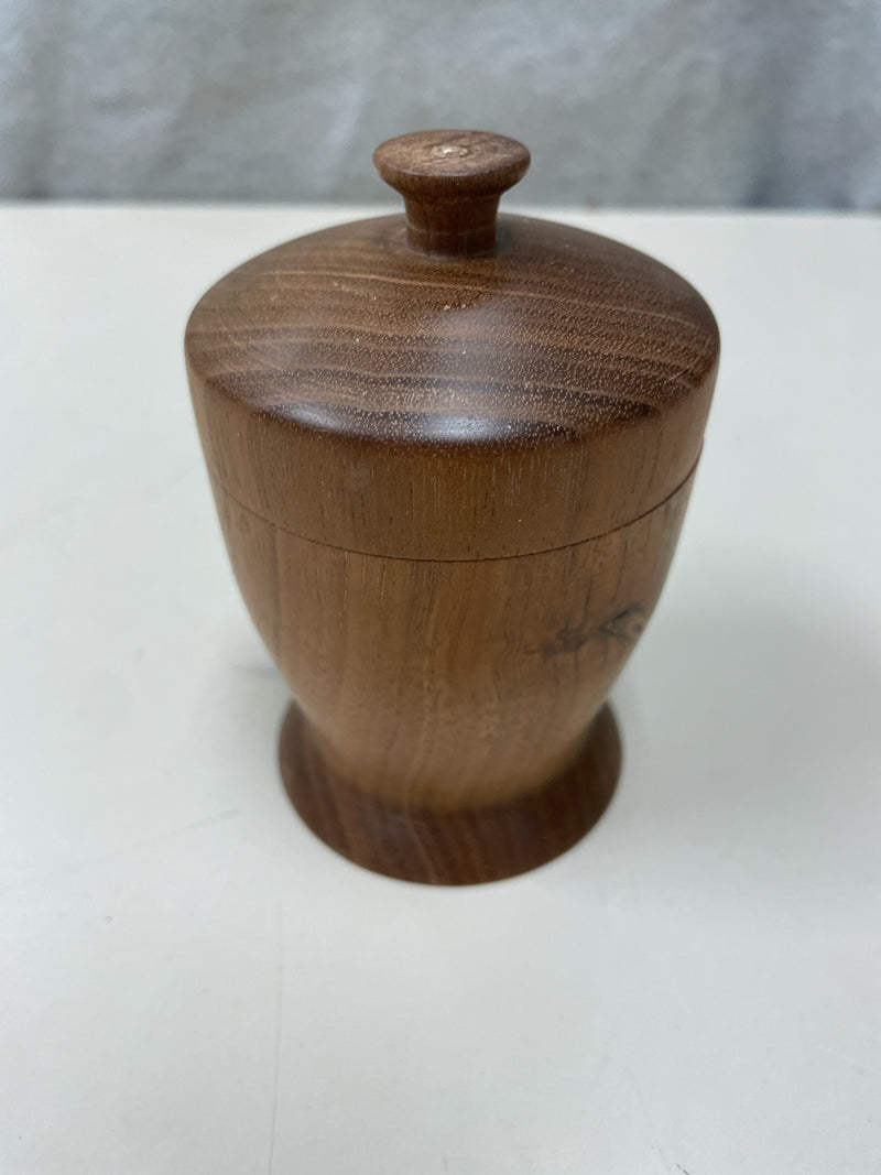 WOOD LIDDED CONT