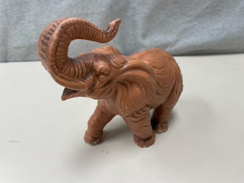 LIGHT BROWN CERAMIC ELEPHANT