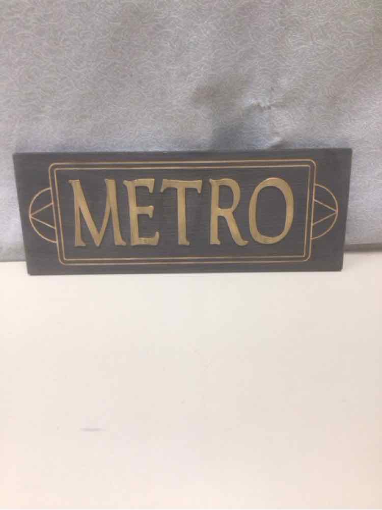 DECORATIVE METRO WALL DECOR