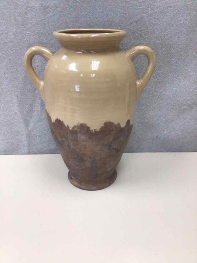 TAN/BROWN LARGE VASE