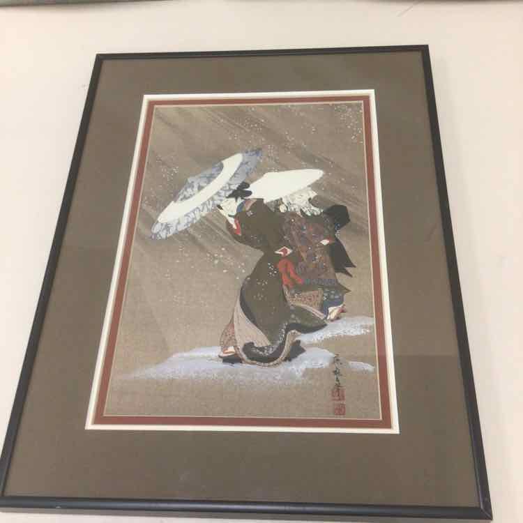 BLACK FRAME PARASOL IN SNOW PIC