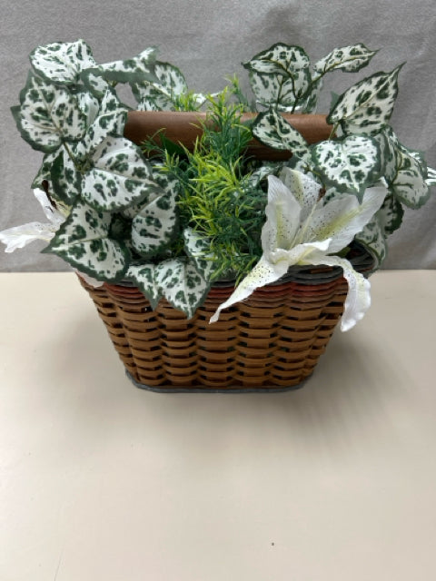 WOOD MAGAZINE RACK W/IVY