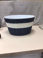 BLUE/WHITE WOVEN BUCKET