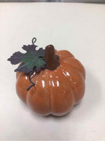 SMALL ORANGE PUMPKING W/WIRE LEAF