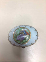 SMALL BLUE BOX W/SCENE