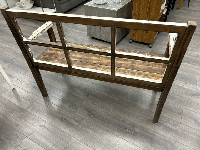 DIST WHITE WOOD BENCH