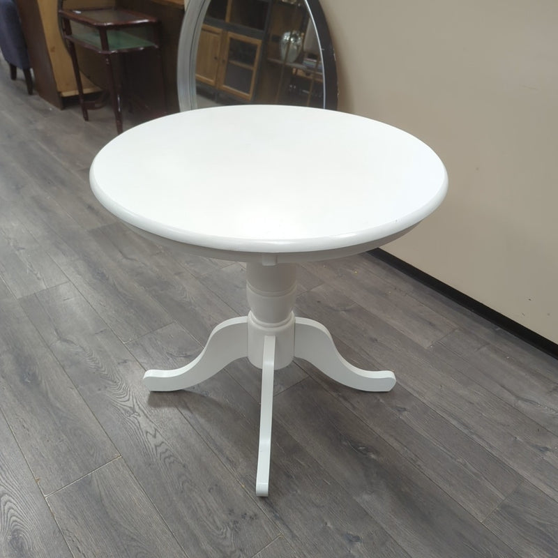 ROUND WHITE PEDESTAL TABLE