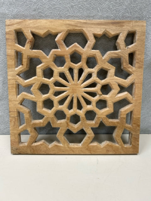 TAN WOOD CUT OUT TILE