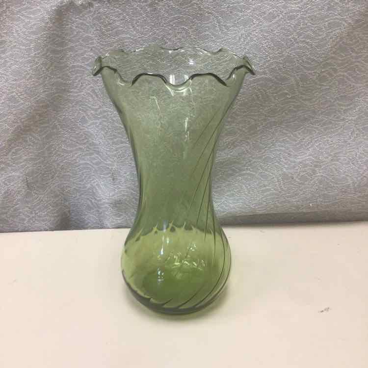 TALL GREEN GLASS RIPPLE VASE