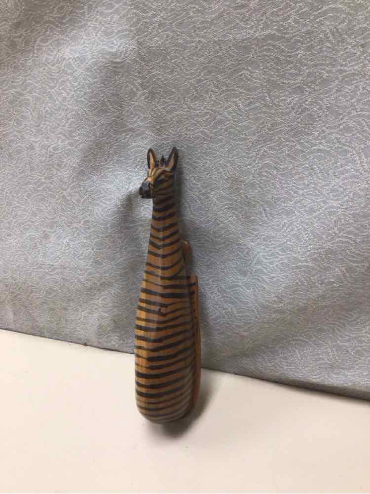 WOOD ZEBRA HEAD HANGING