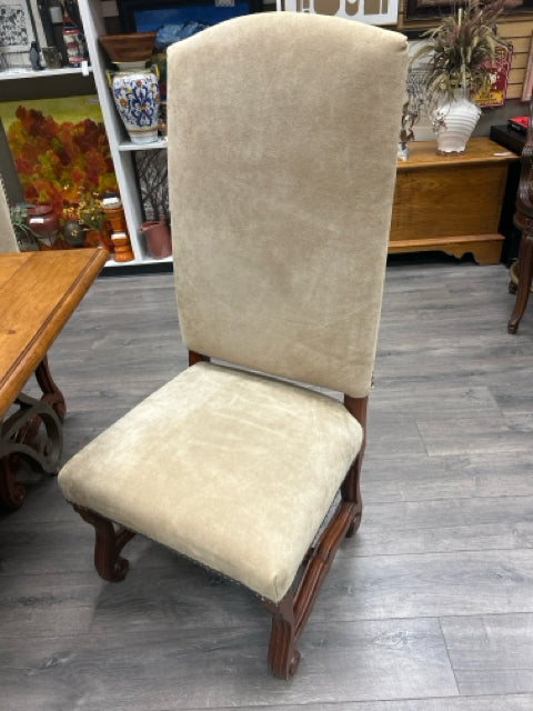 VANGUARD WD TOP Table W/6 CHAIRS