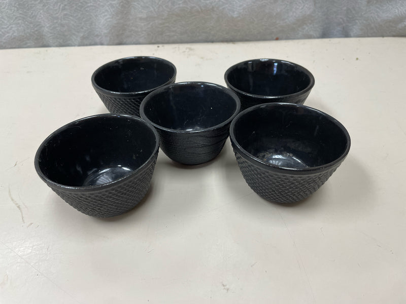 5 BLACK IRON SM CUPS