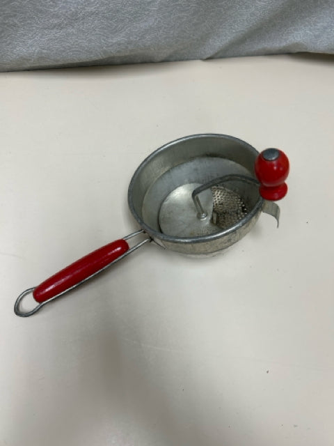 VINTAGE METAL SIFTER