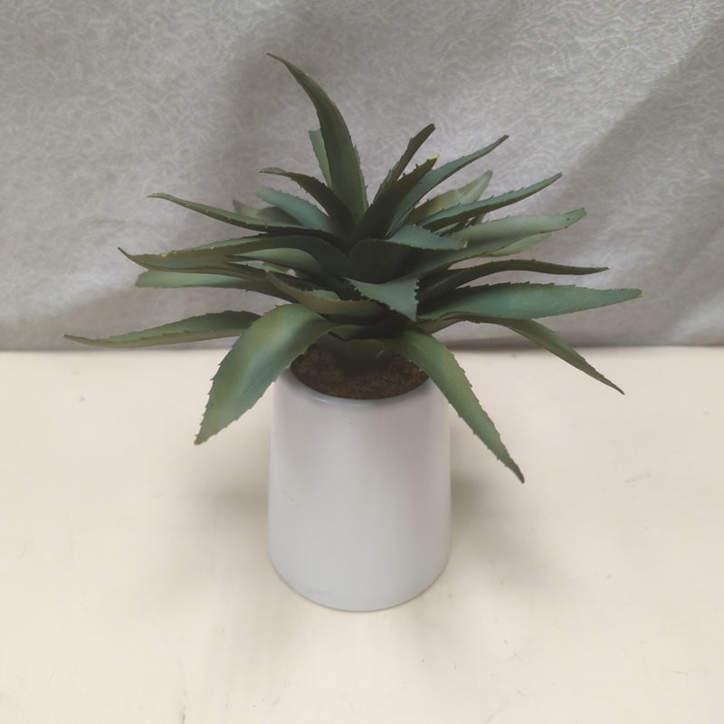 FAUX PLANT W/WHITE POT