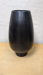 BLACK VASE