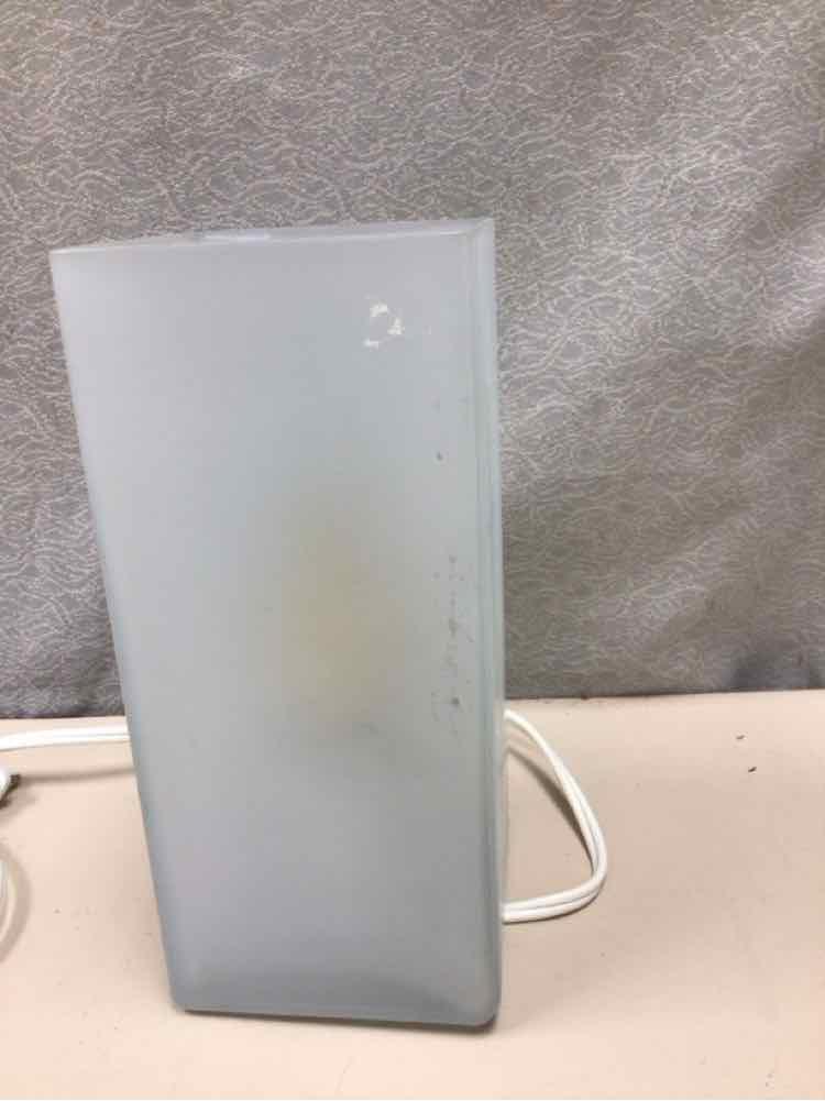 SQUARE GLASS LAMP